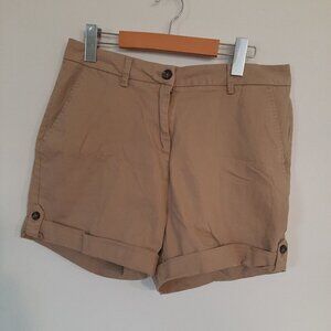 Buffalo size 10 womens shorts. Pockets.